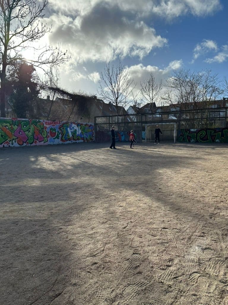 image-100